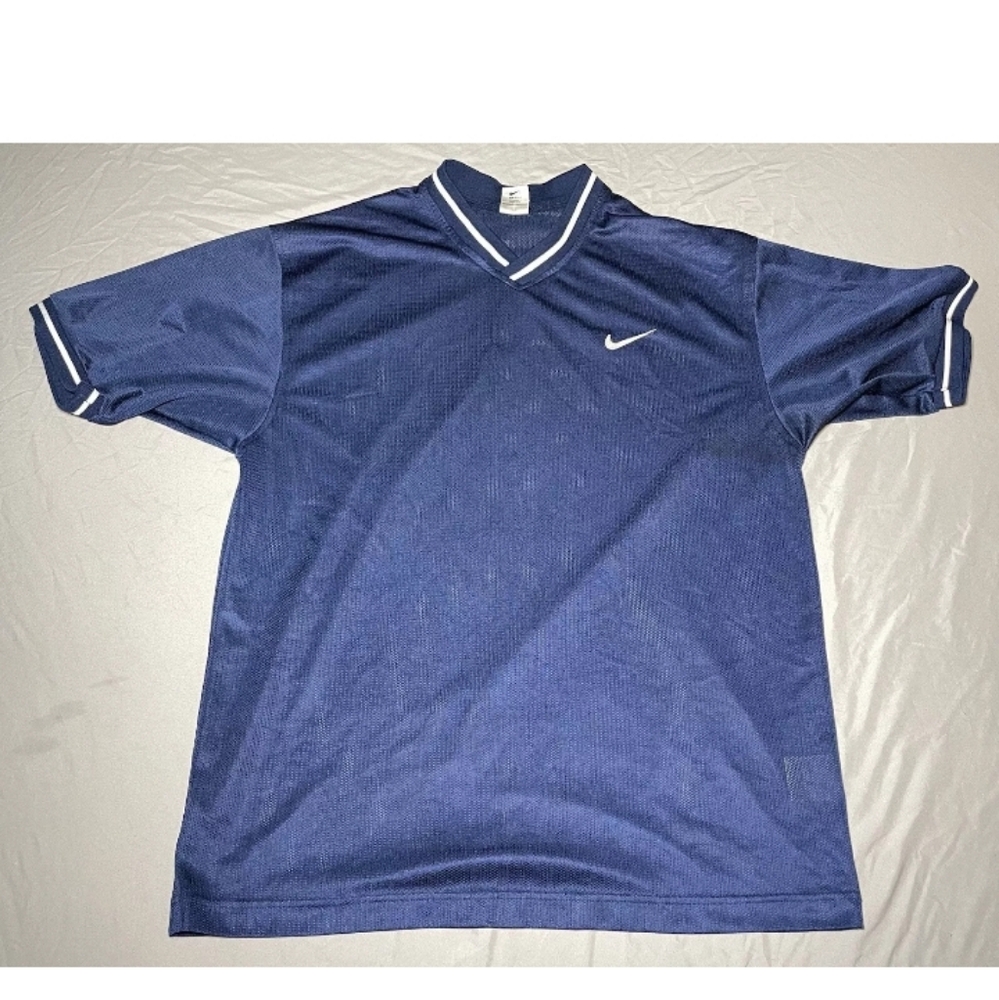 Vintage 90’s mesh men’s jersey size large
